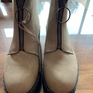 NWT -  Seven7 - short boots! Super cute